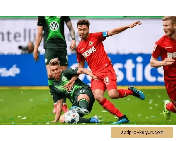 德甲沃尔夫斯堡保级战形势严峻，球队需全力争取每分