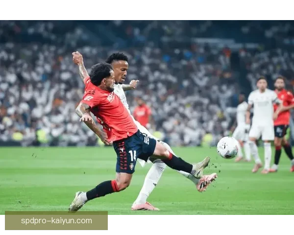 西甲赛季更迭，球队表现稳健，竞争格局值得关注